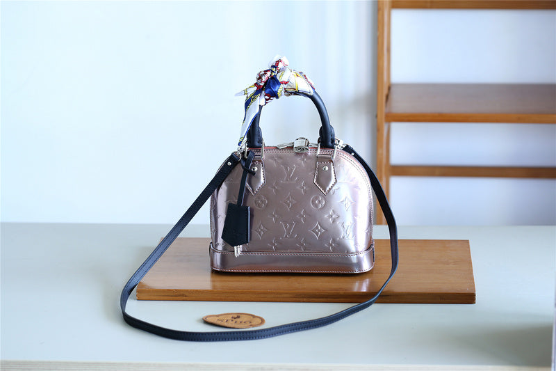 Ozarra Fashion Lu-Vi bags - 8272