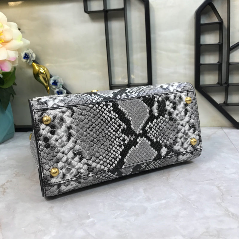 Ozarra - DG Bags - 290