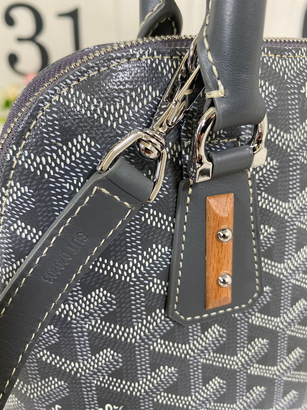 Ozarra - GOD Bags - 133