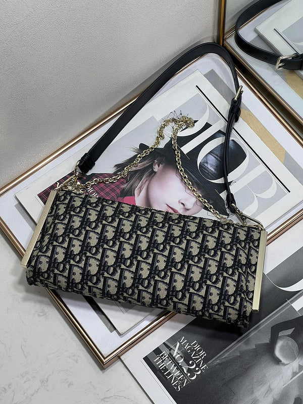 OZ - Dir Bags - 737