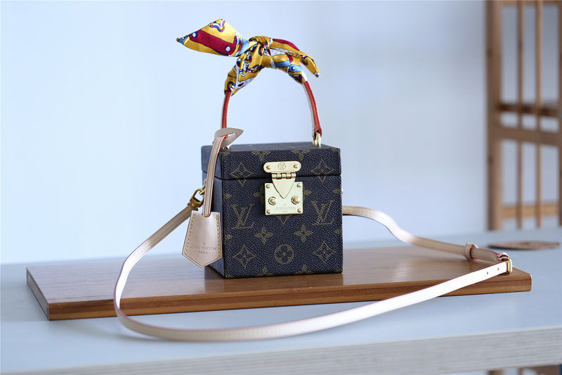 Ozarra Fashion Lu-Vi bags - 9402