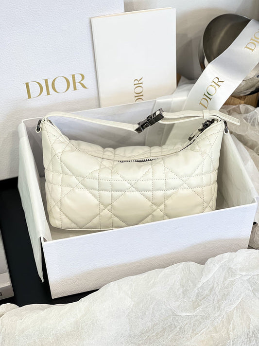 OZ - Dir Bags - 1072