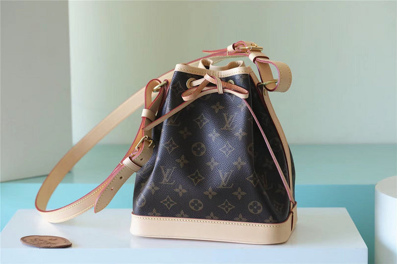 Ozarra - LUV Bags - 587