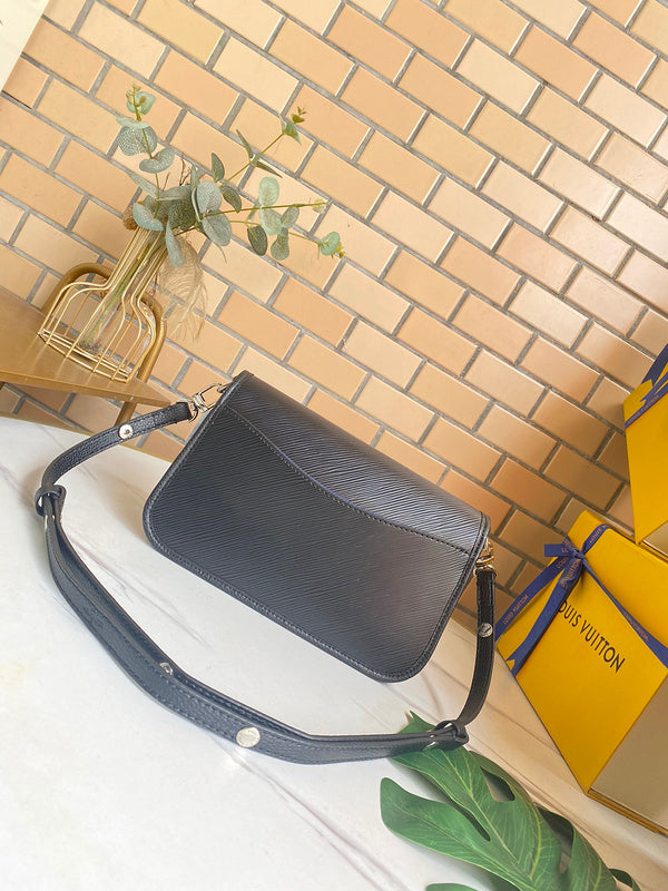 Ozarra - GUKI Women Bags - 2027
