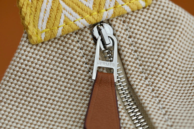 Ozarra - HMS Bags - 1008