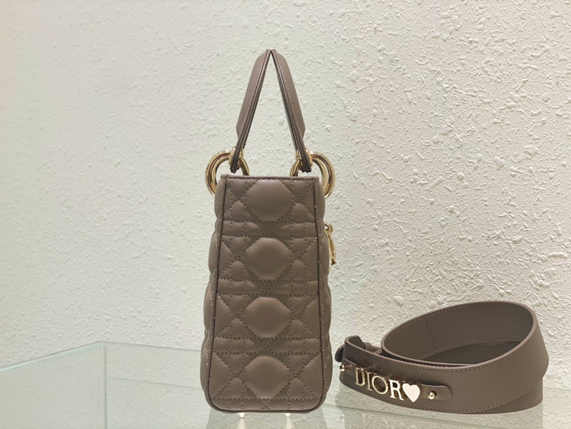 OZ - Dir Bags - 1090
