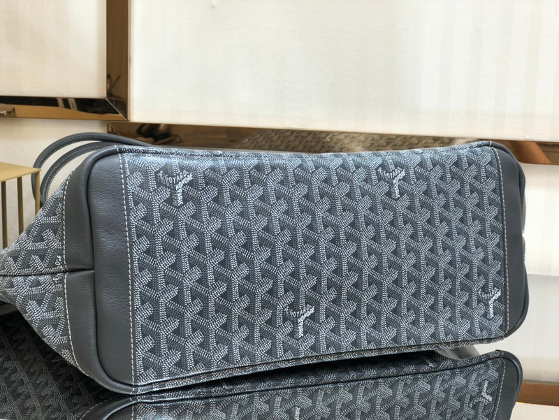 Ozarra - GOD Bags - 977