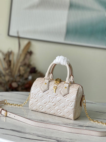 Fashion Lu-Vi bags - 4925