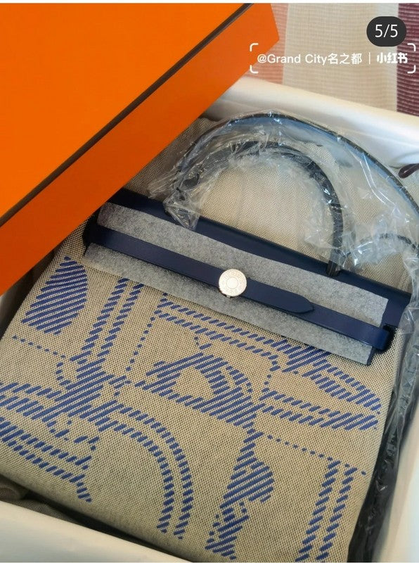 Ozarra - HMS Bags - 047