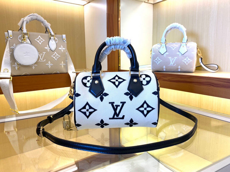Ozarra - GUKI Women Bags - 1371