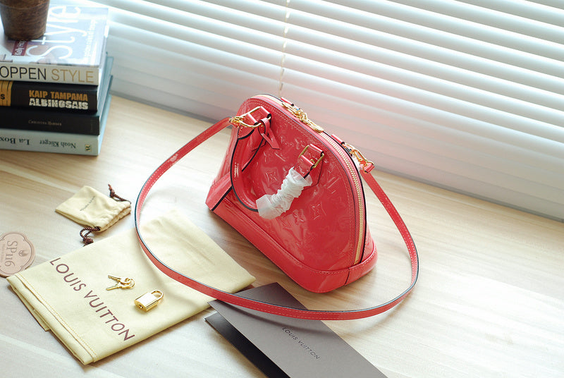 Ozarra Fashion Lu-Vi bags - 8275