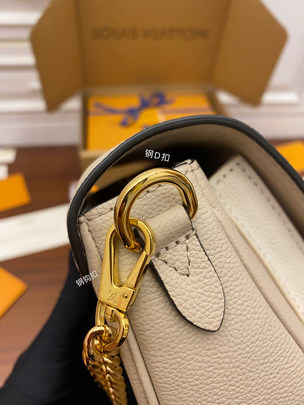 Fashion Lu-Vi bags - 3386