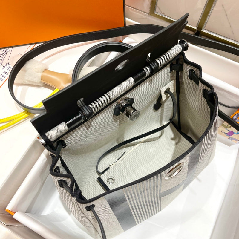 Ozarra - HMS Bags - 060