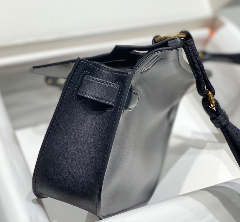 Ozarra - HMS Bags - 044