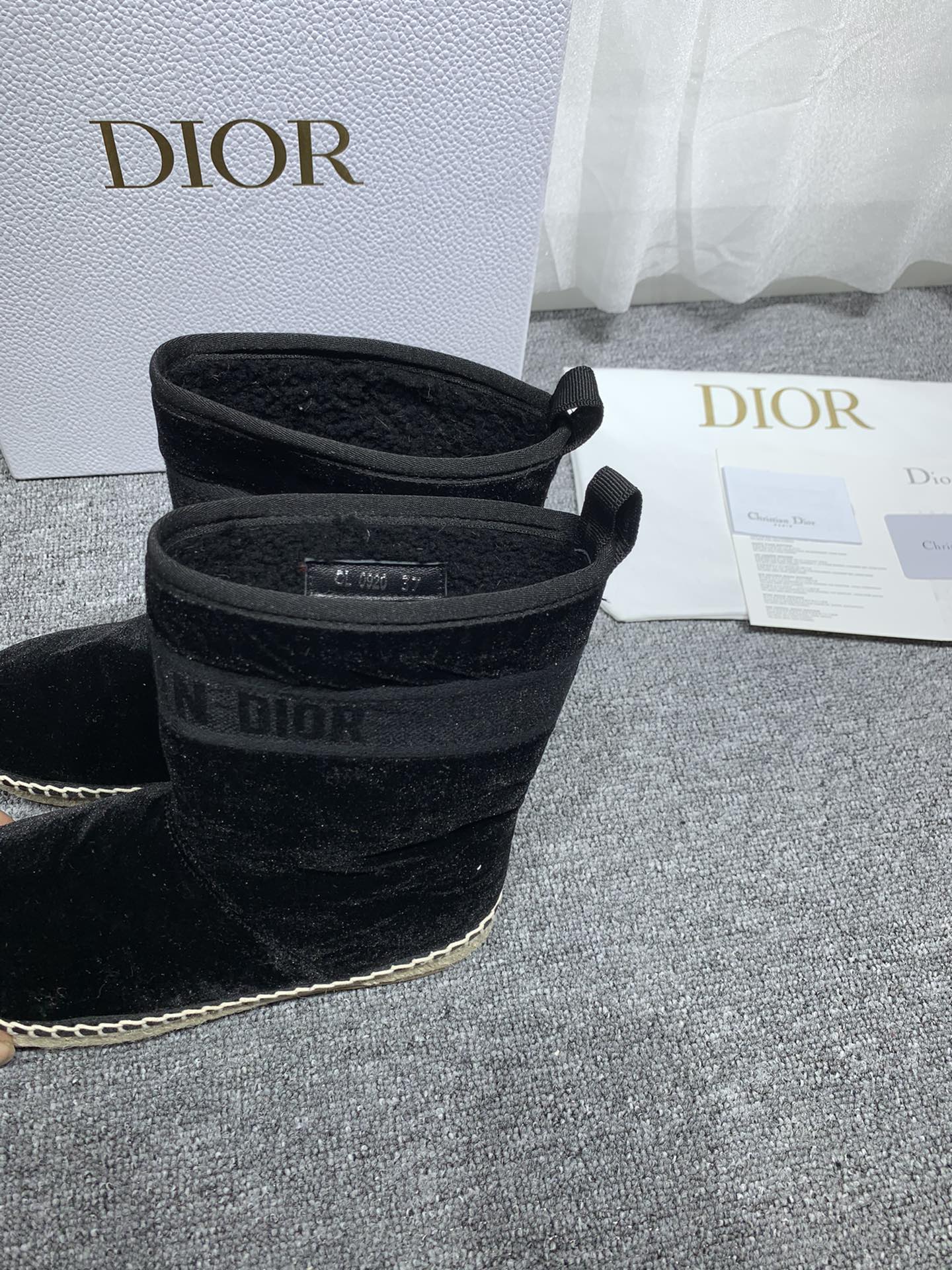Luxury Shoes - DIR - 898