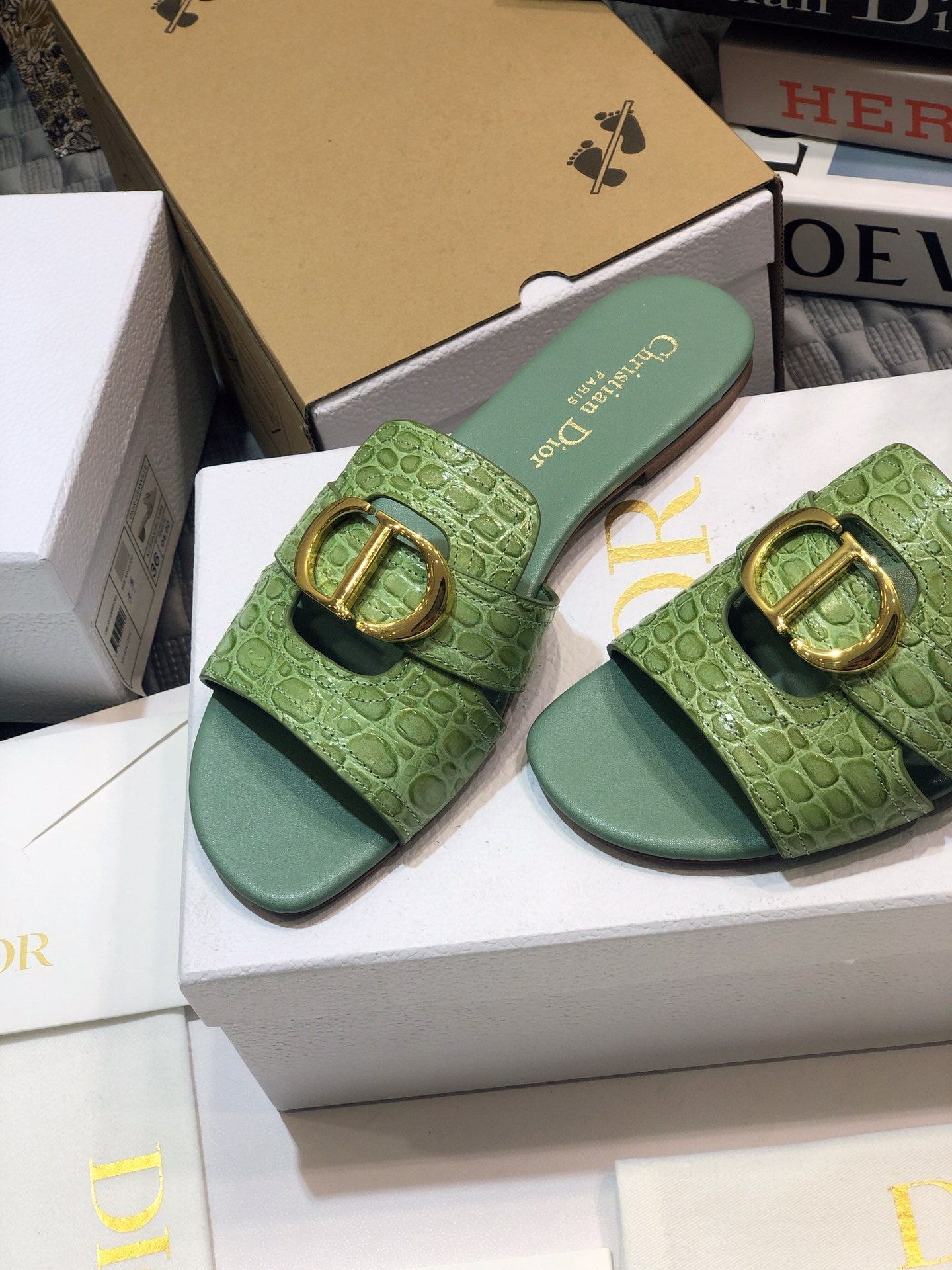 Luxury Shoes - DIR - 650