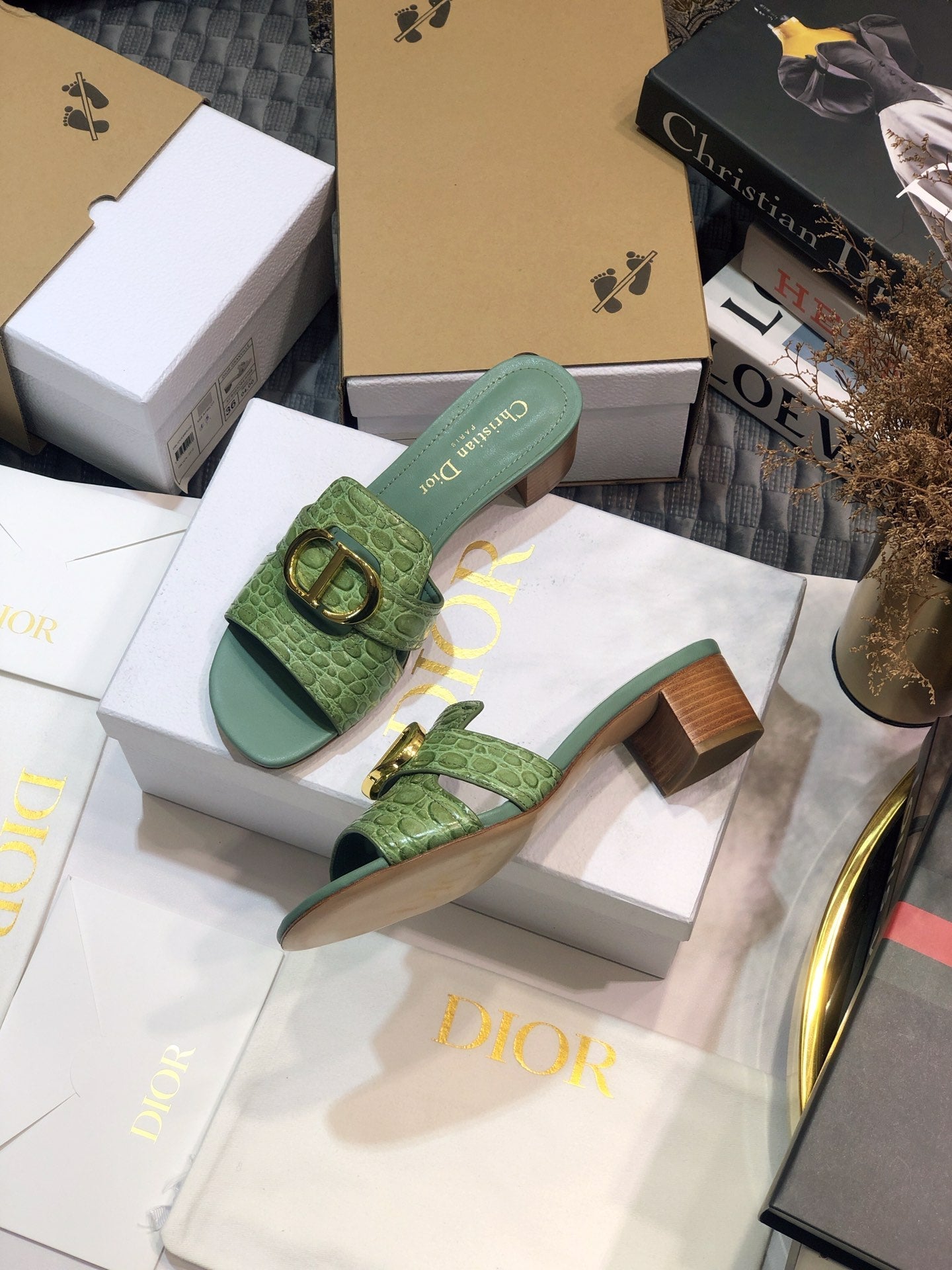 Luxury Shoes - DIR - 652