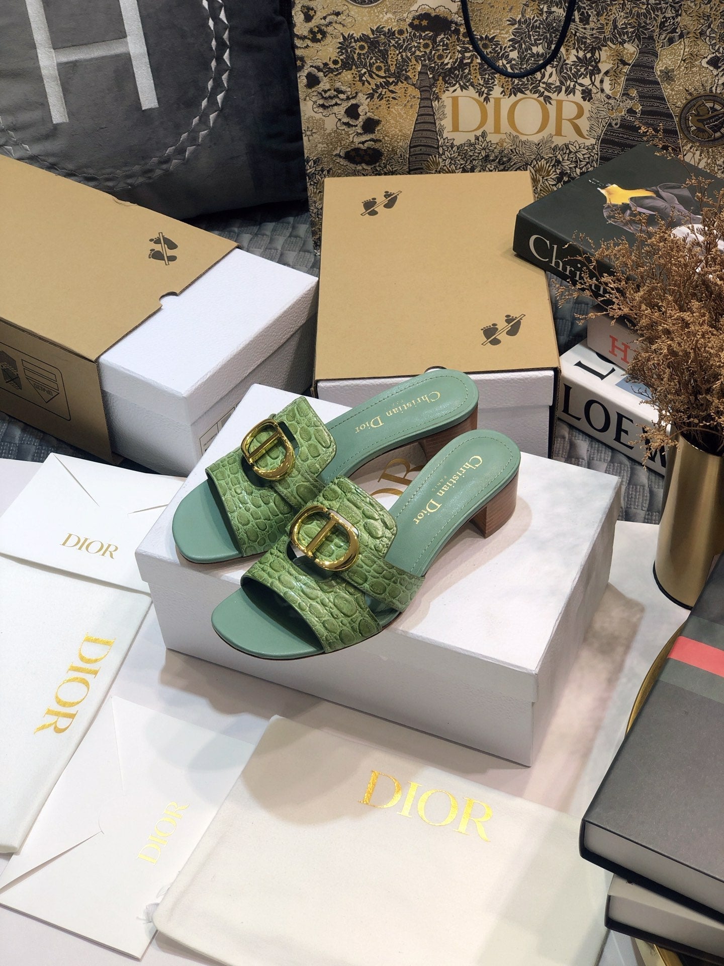 Luxury Shoes - DIR - 652
