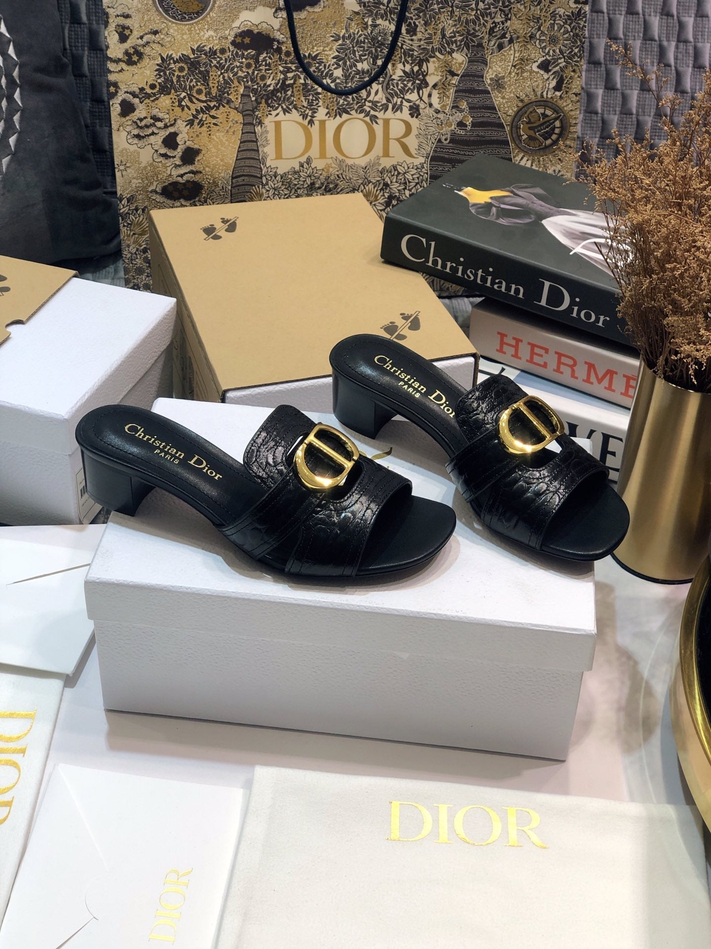 Luxury Shoes - DIR - 654
