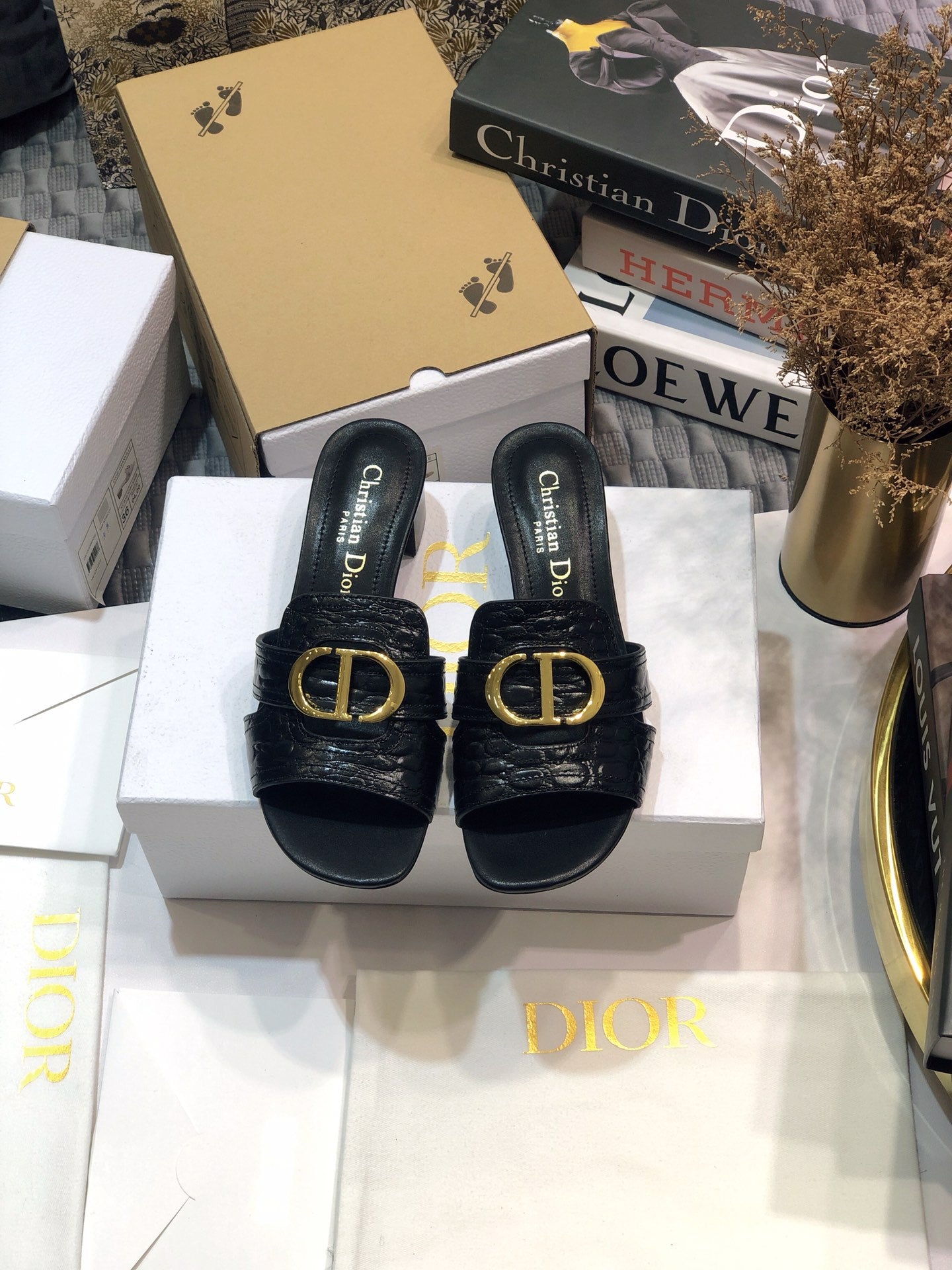 Luxury Shoes - DIR - 654