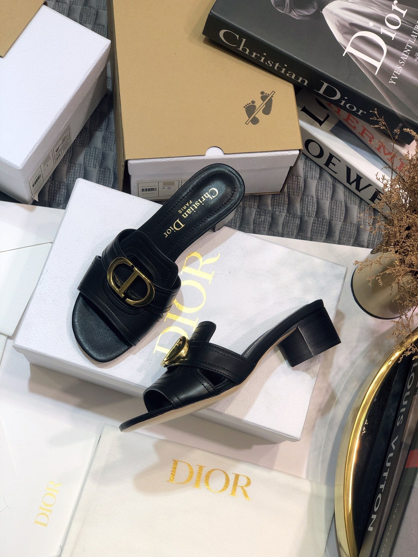 Luxury Shoes - DIR - 660