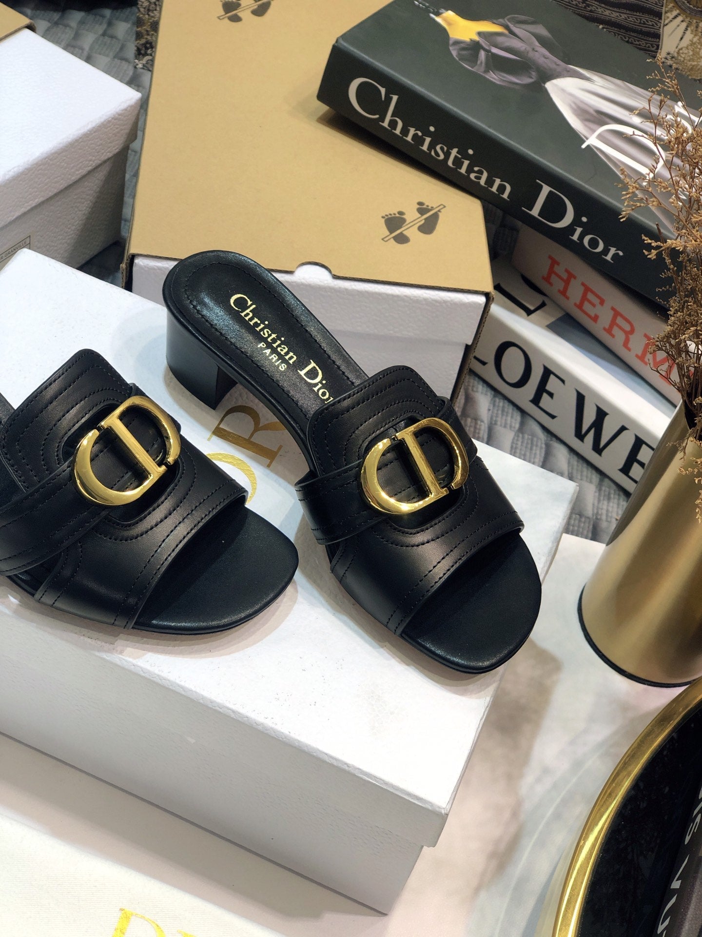 Luxury Shoes - DIR - 660