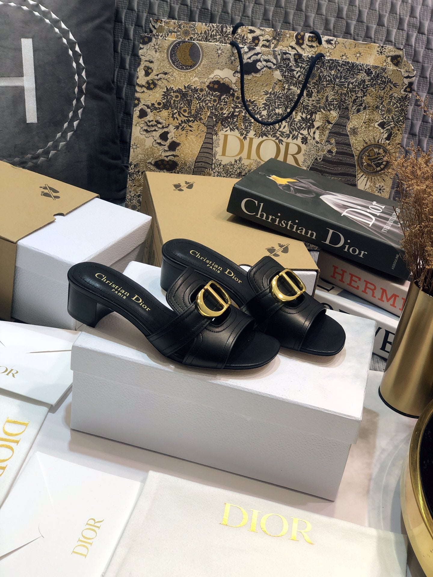 Luxury Shoes - DIR - 660