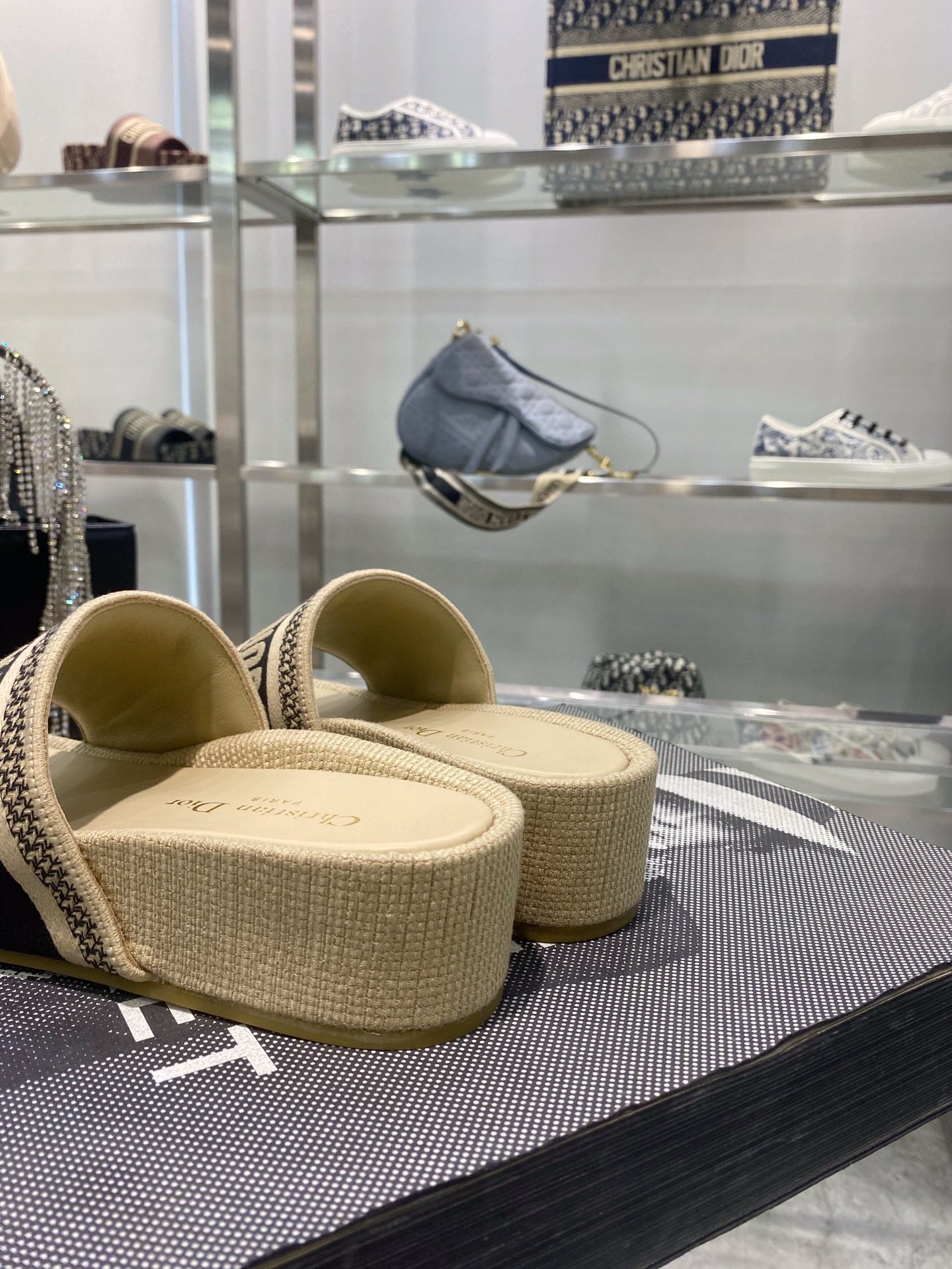 Luxury Shoes - DIR - 379