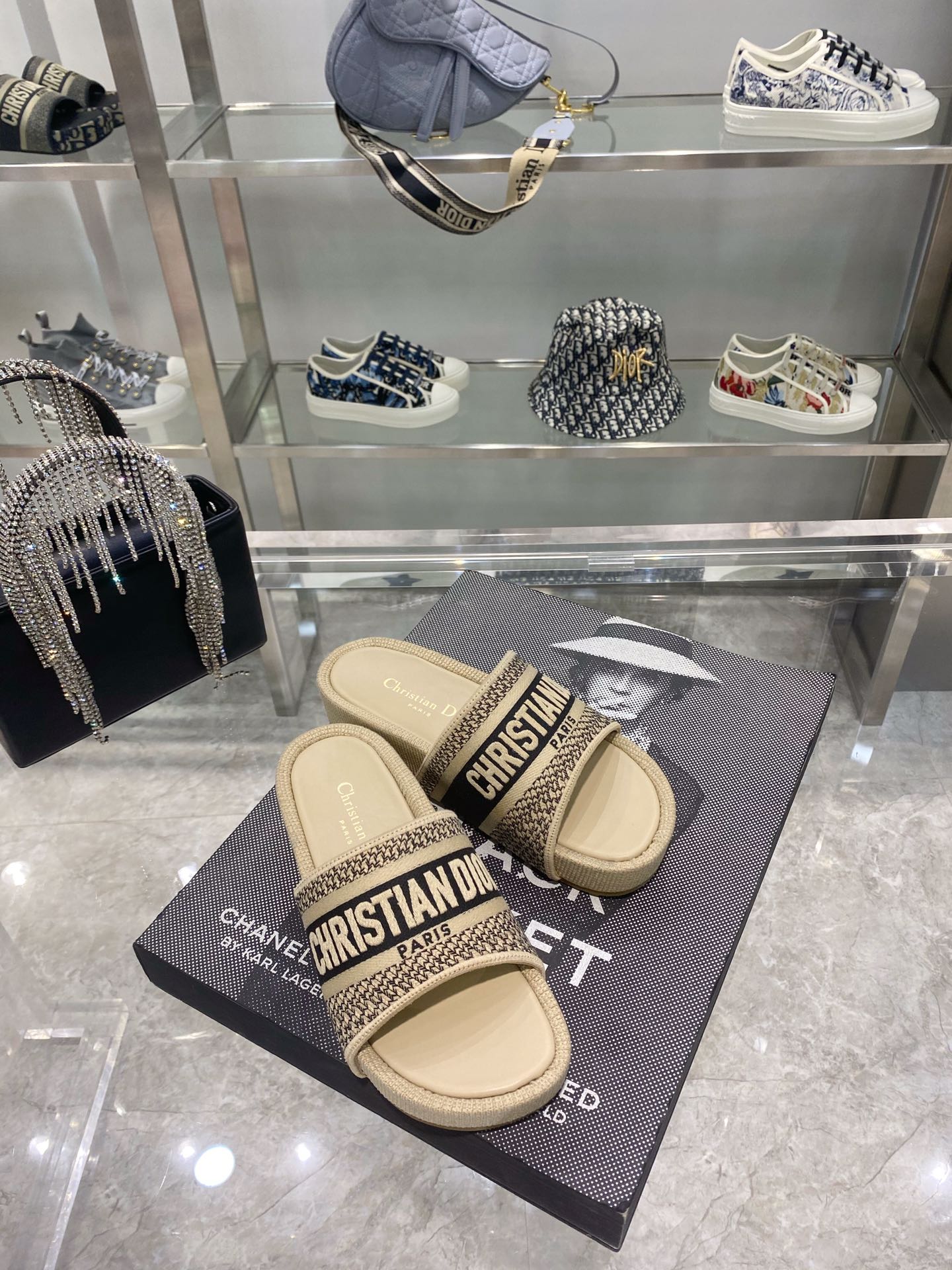 Luxury Shoes - DIR - 379