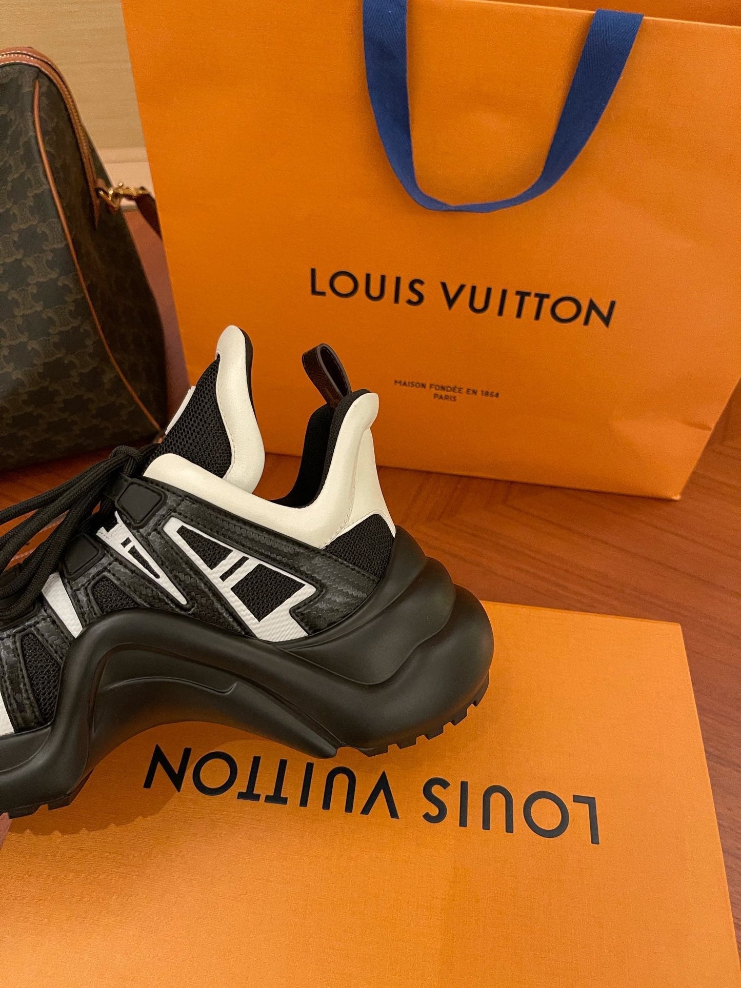 Luxury Shoes - LU-V - 1132