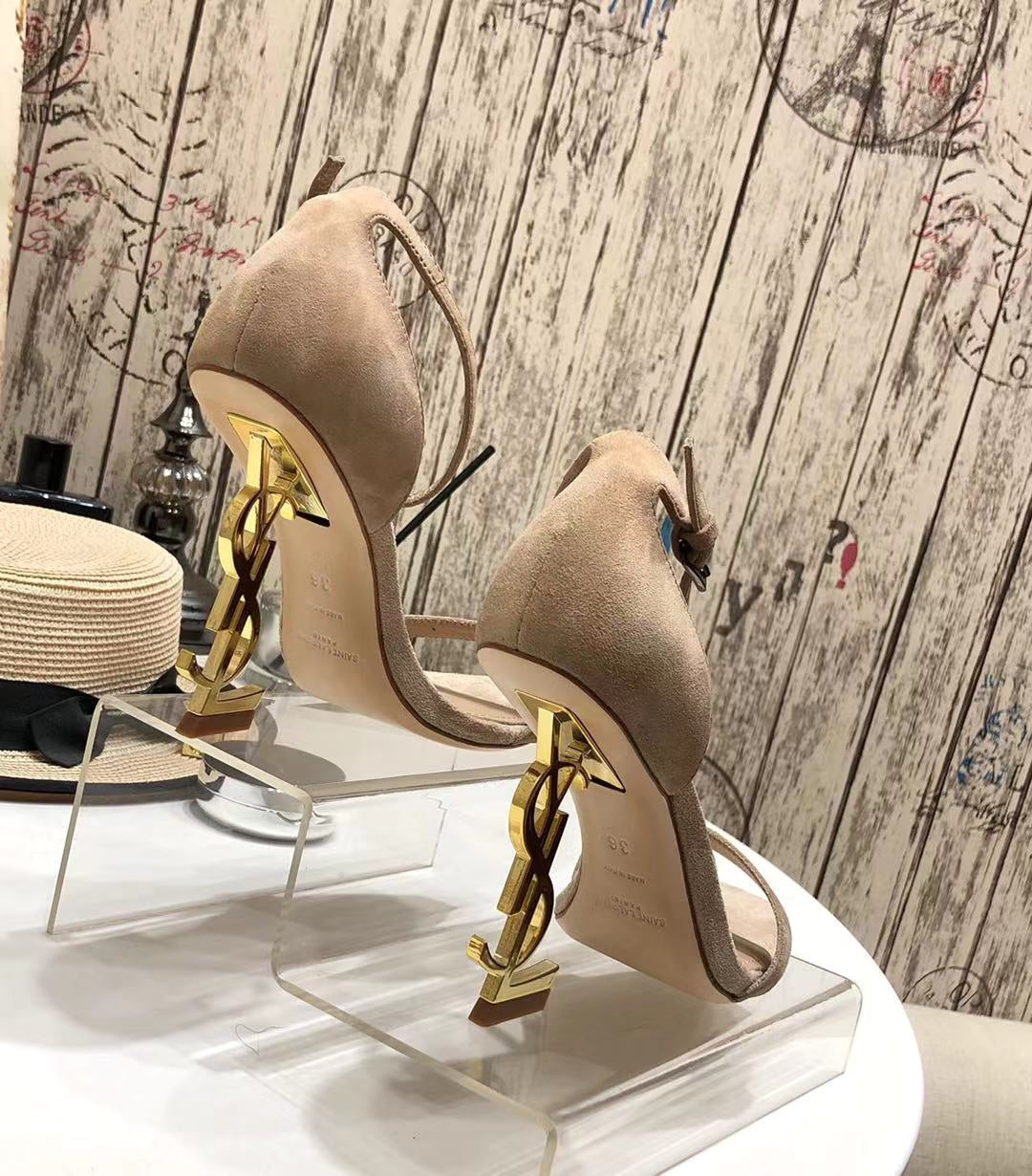 Luxury Shoes Sandals - SL - 550