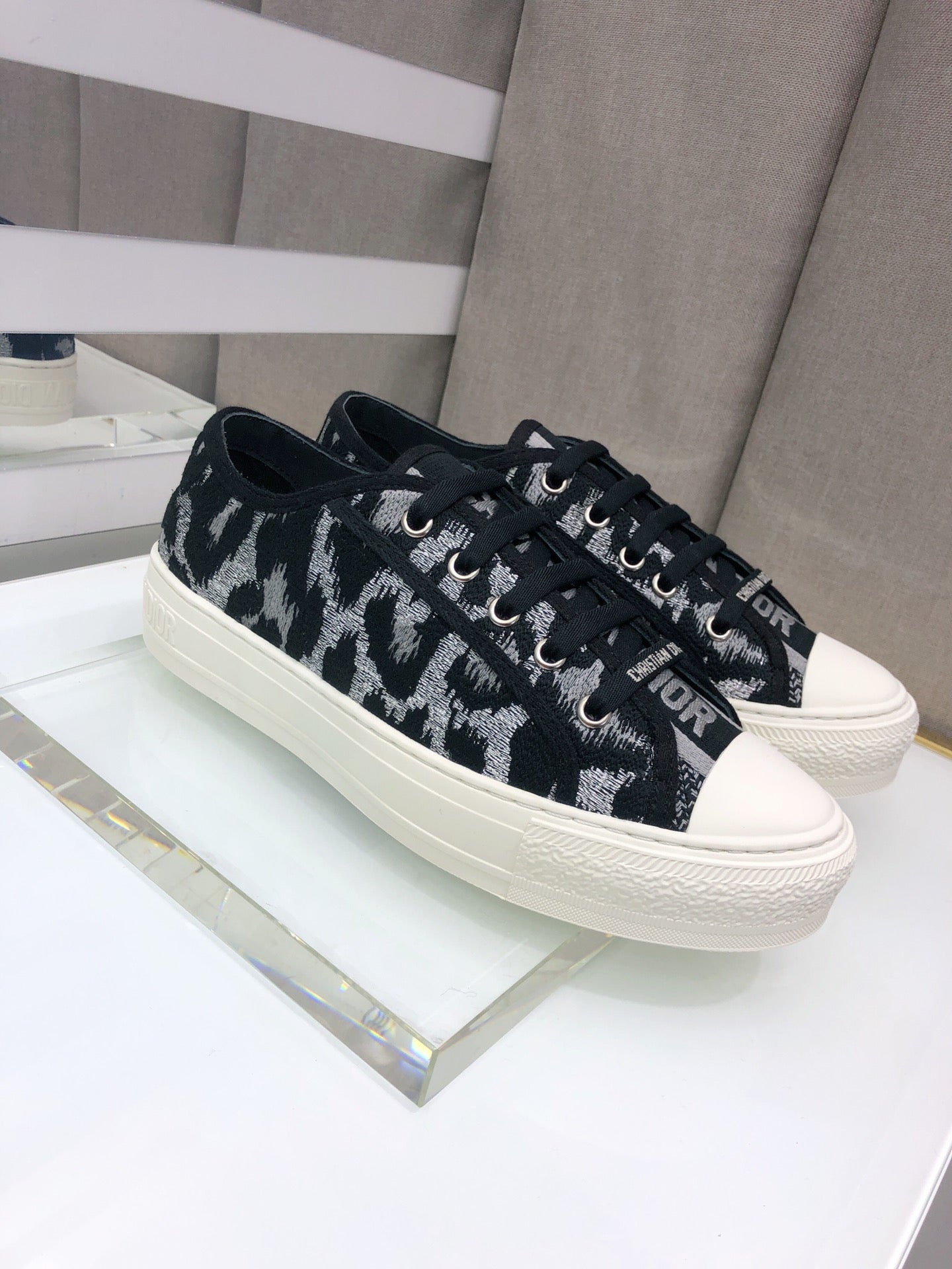 Luxury Shoes - DIR - 1350