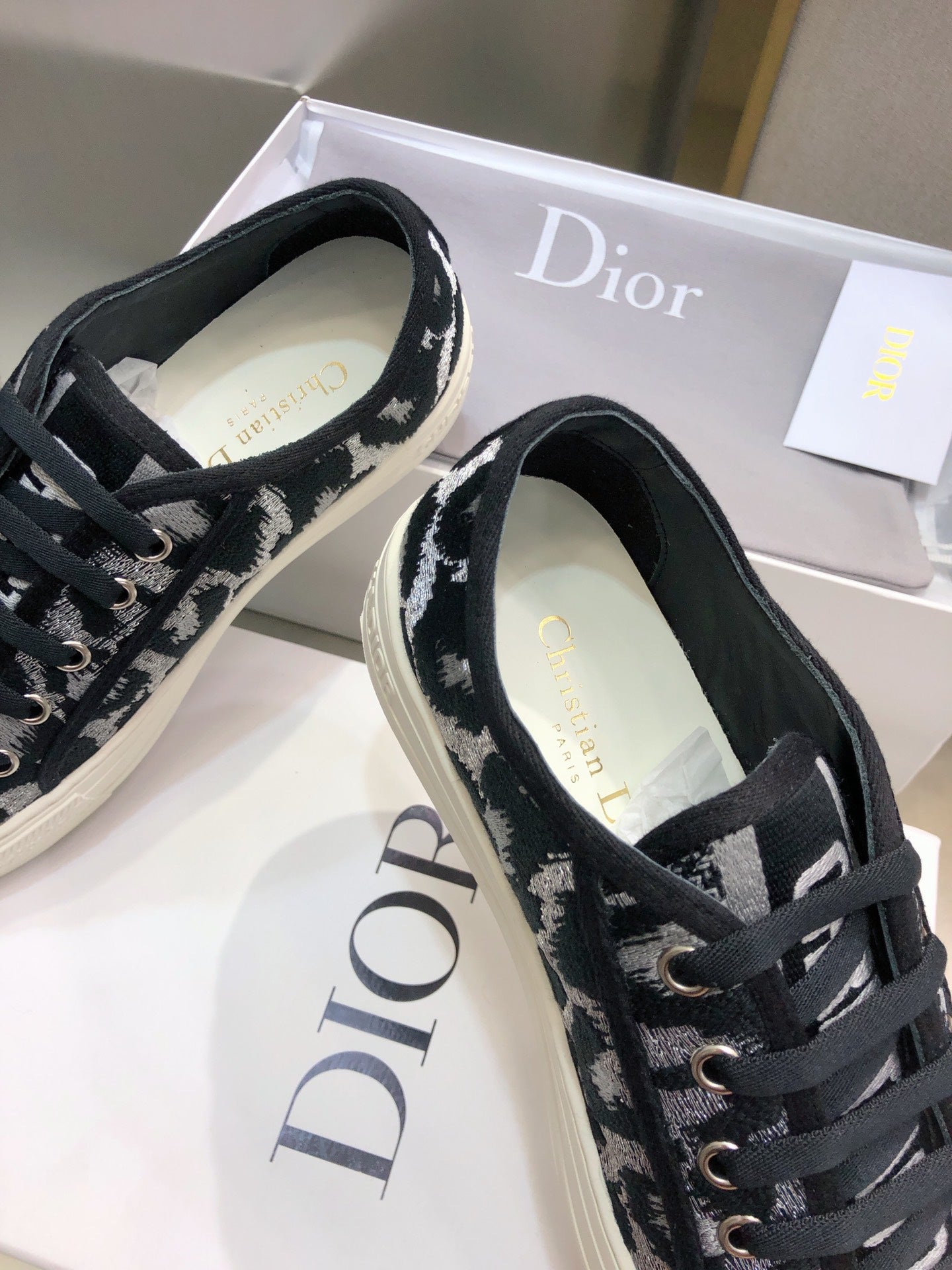 Luxury Shoes - DIR - 1350