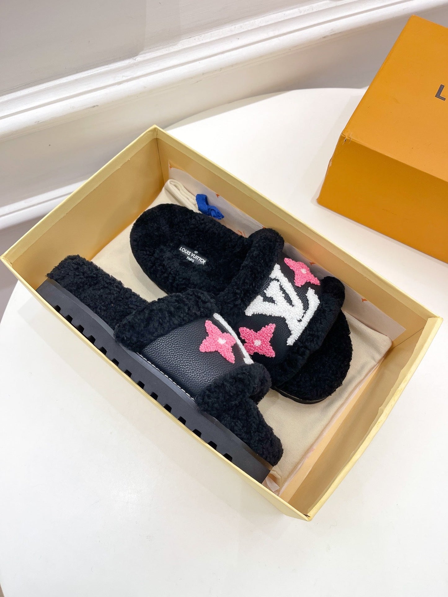 Luxury Shoes - LU-V - 416