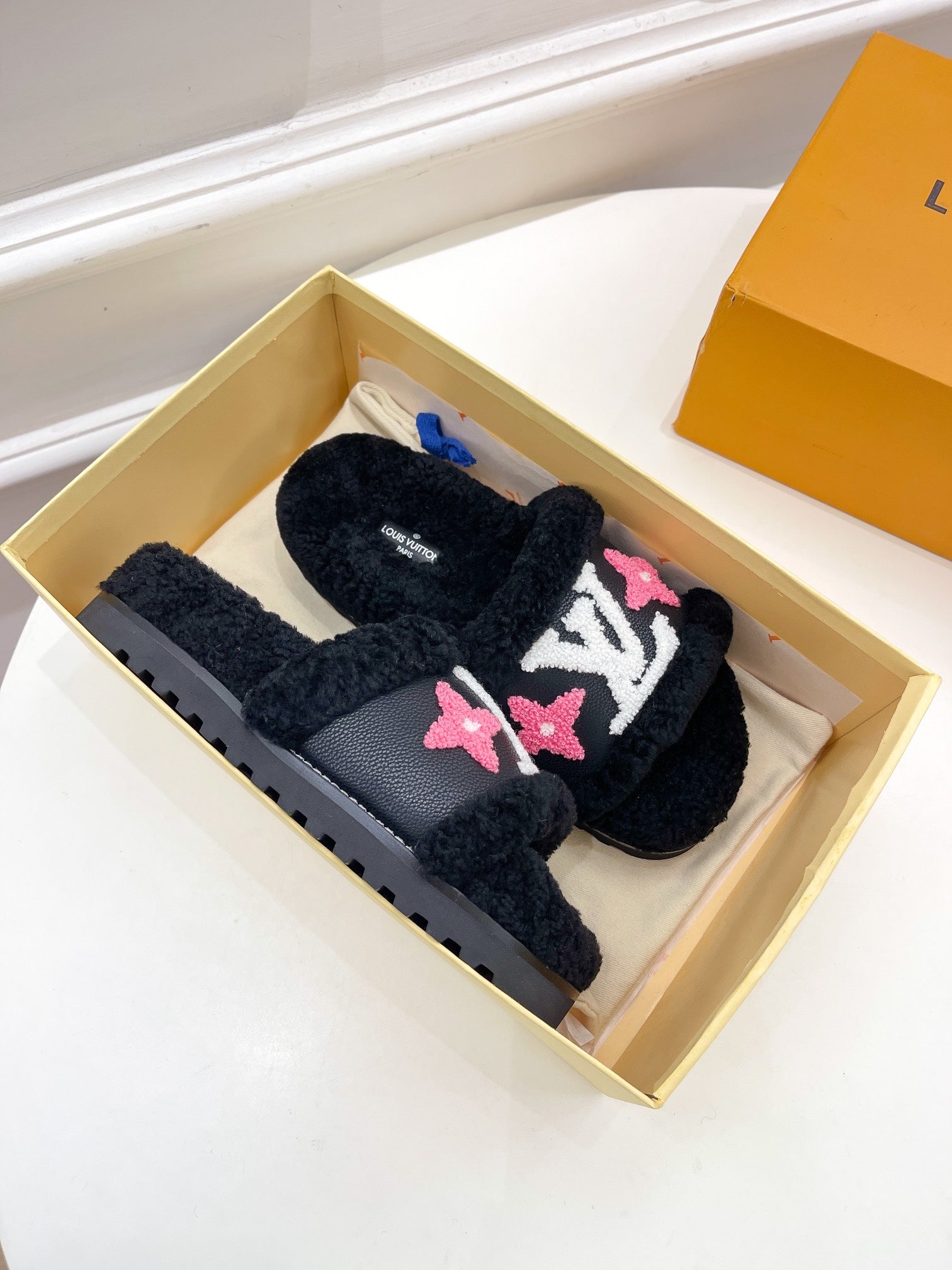 Luxury Shoes - LU-V - 416