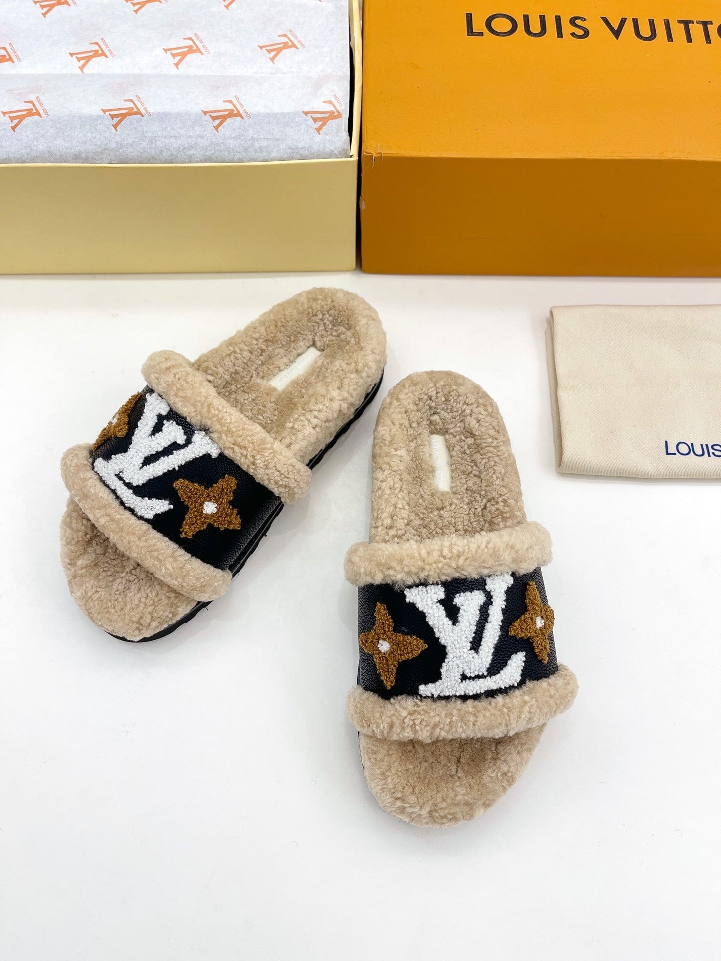 Luxury Shoes - LU-V - 417