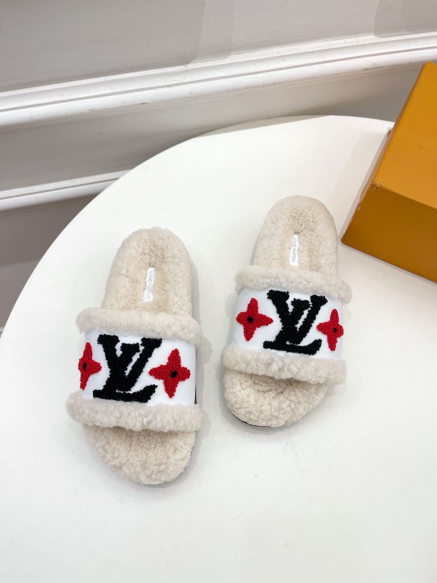 Luxury Shoes - LU-V - 418