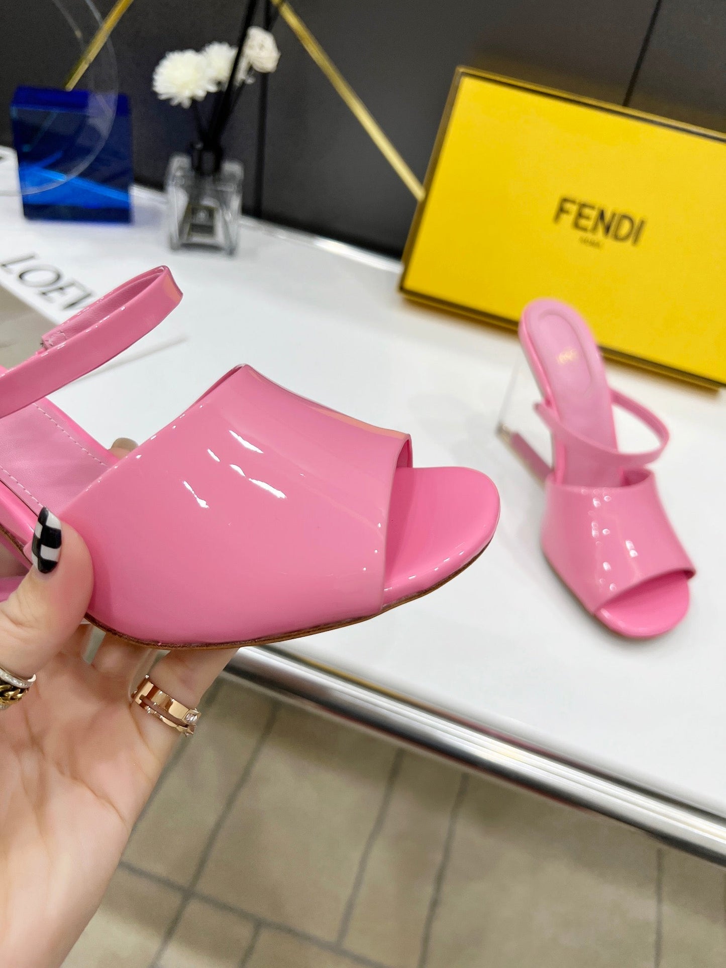 Luxury Shoes - FED - 682