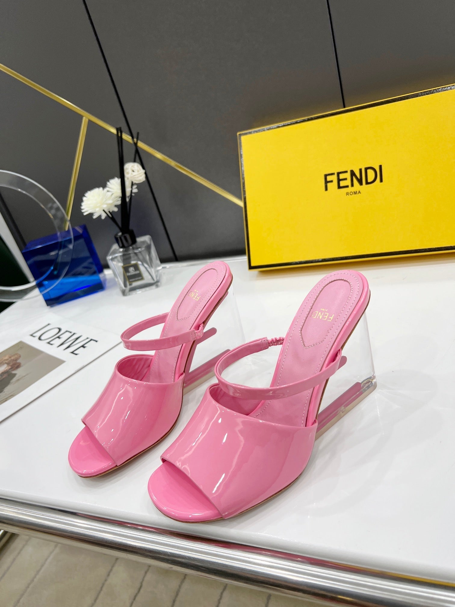 Luxury Shoes - FED - 682
