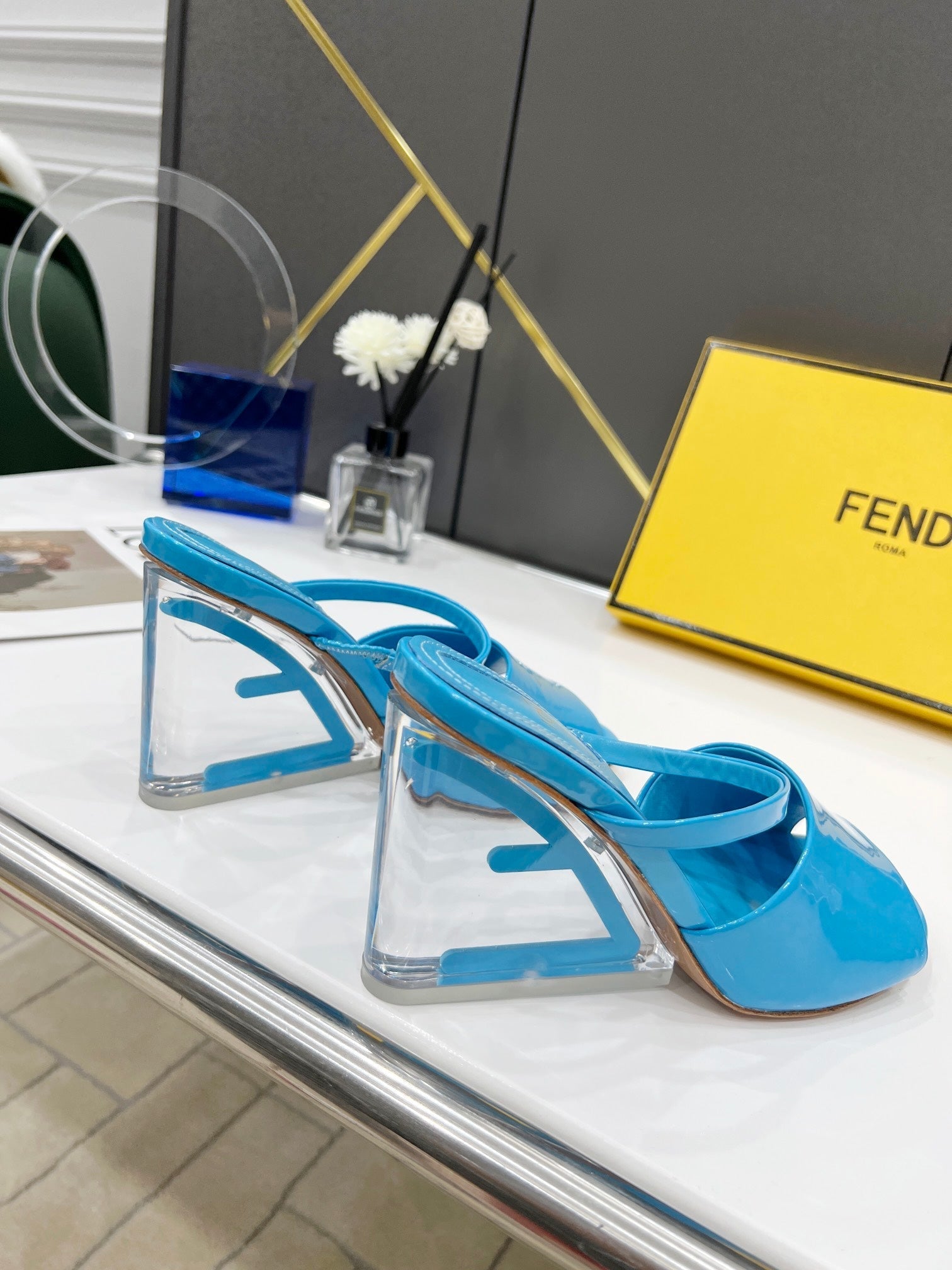 Luxury Shoes - FED - 683