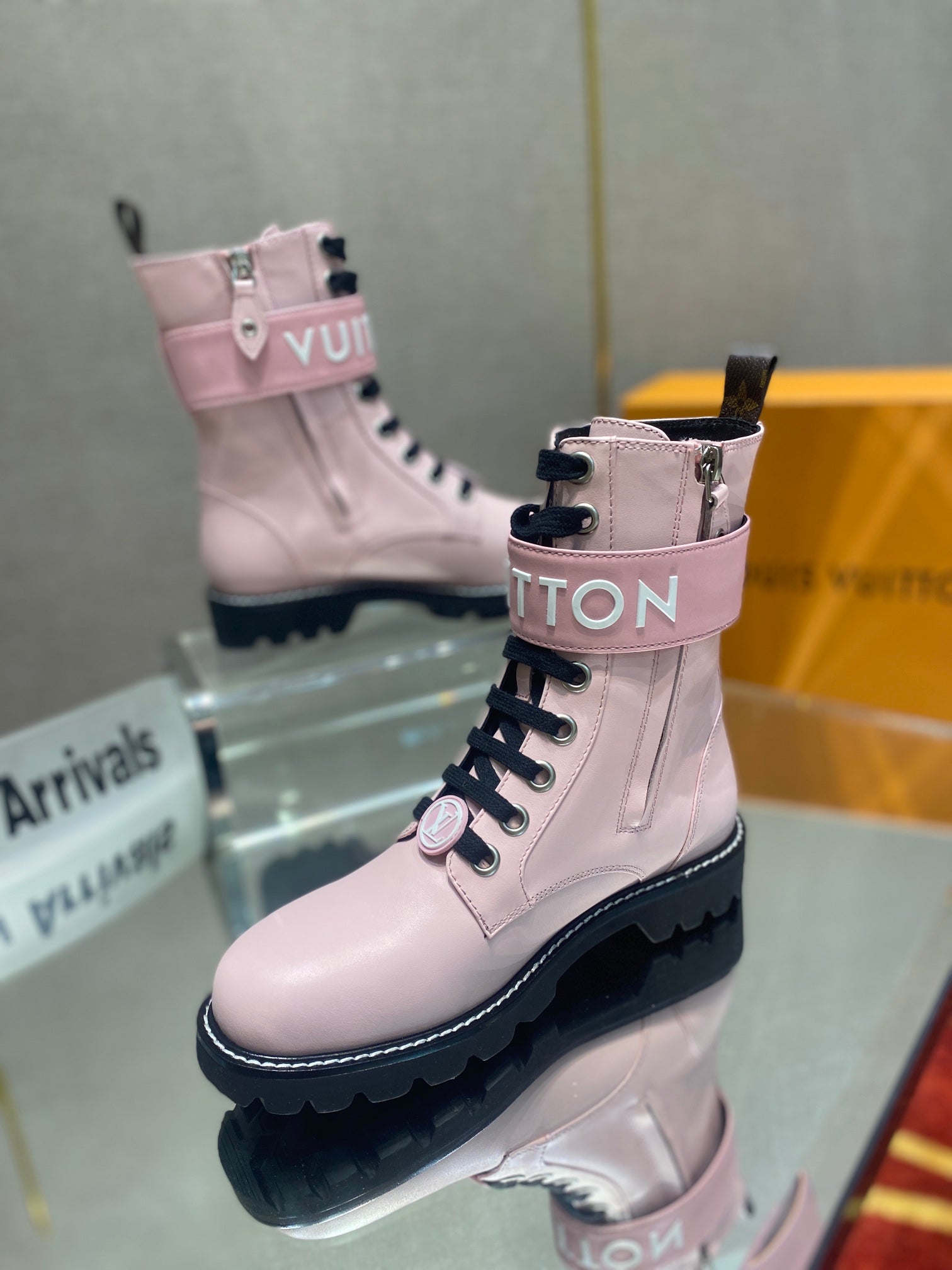 Luxury Shoes - LU-V - 432