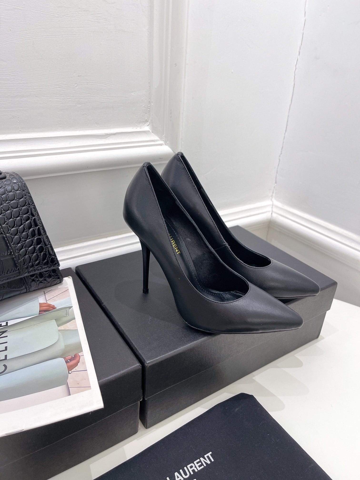 Luxury Shoes Sandals - SL - 521