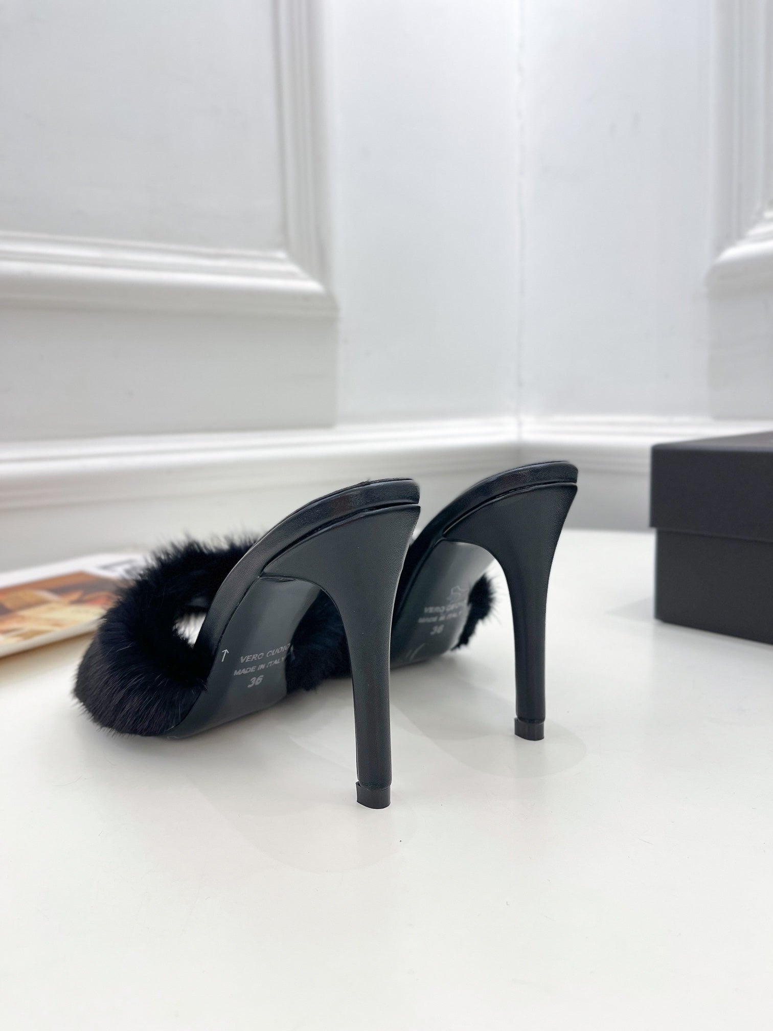 Luxury Shoes Sandals - SL - 523