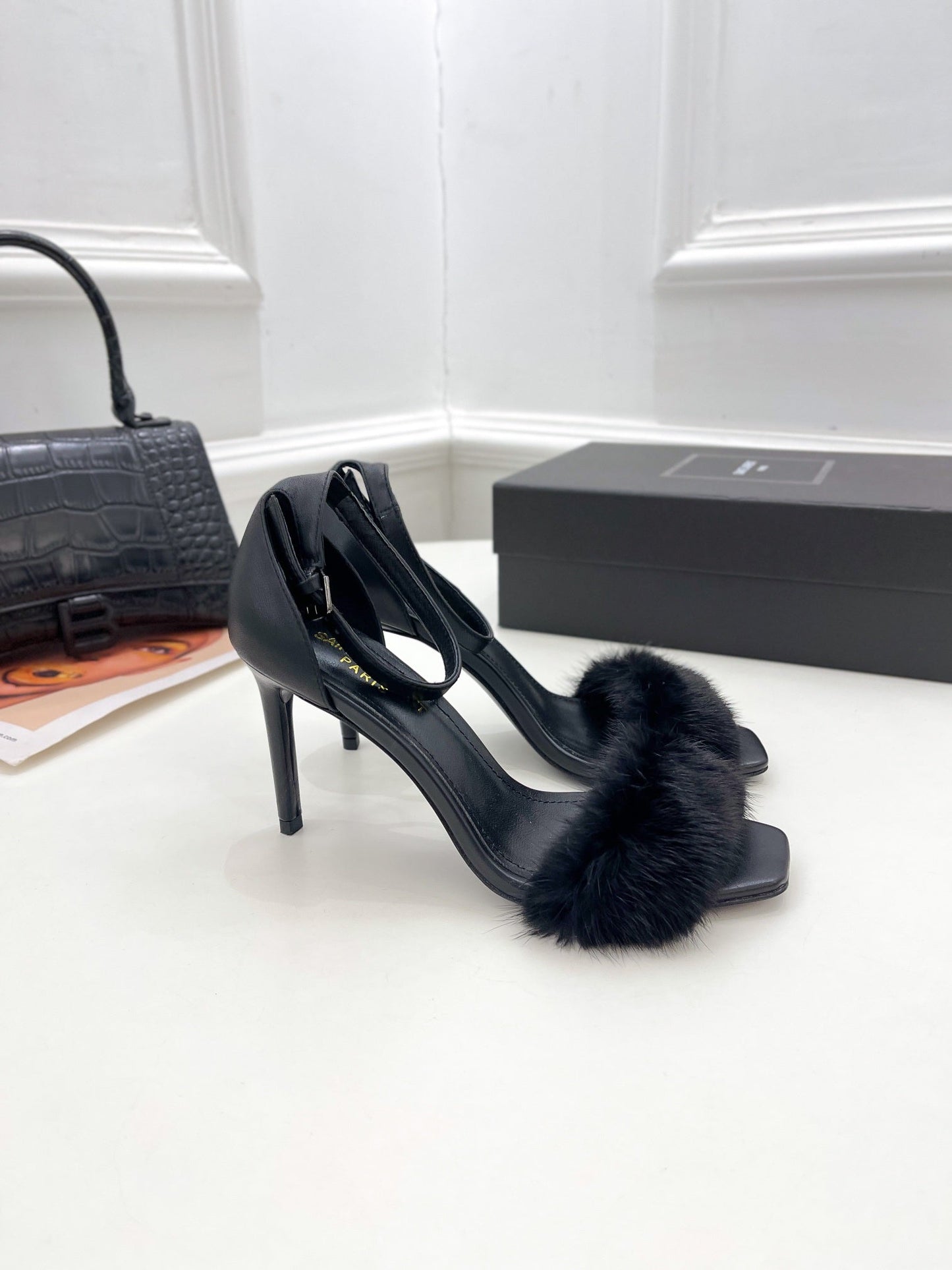 Luxury Shoes Sandals - SL - 527