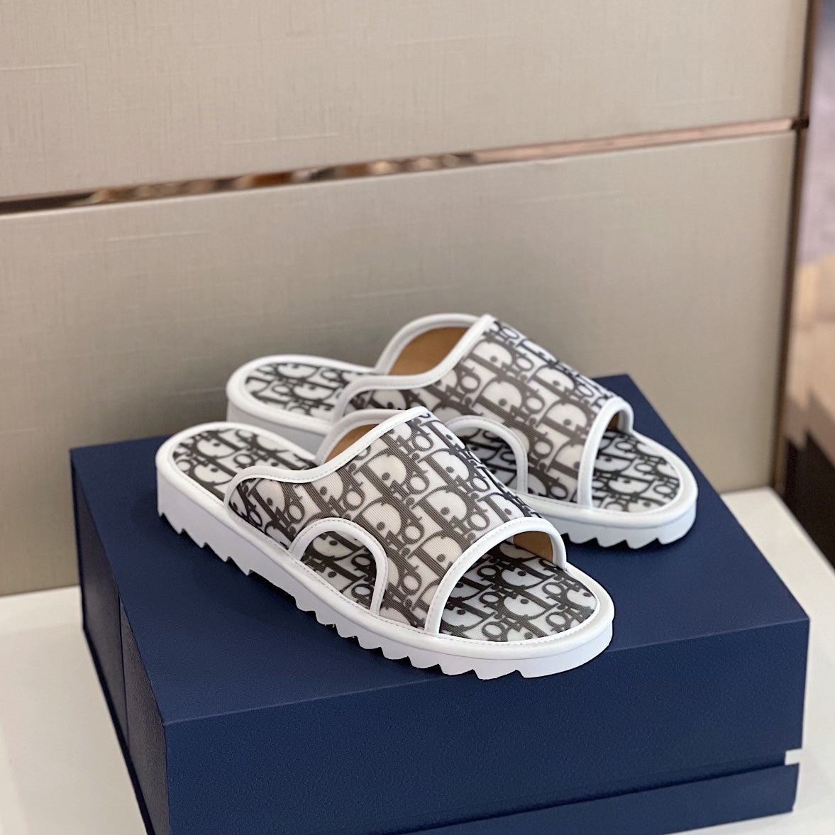 Luxury Shoes - DIR - 1037