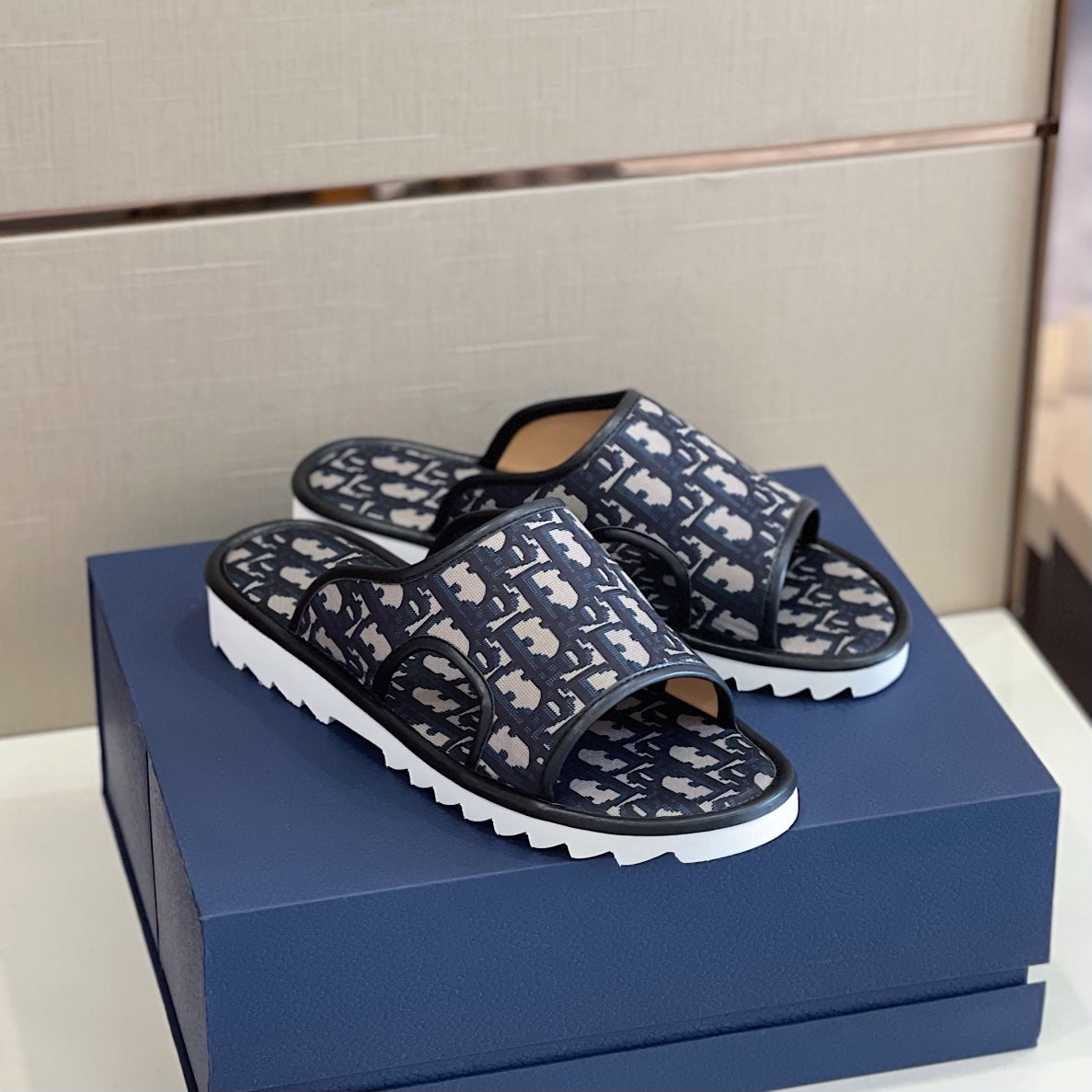 Luxury Shoes - DIR - 1036