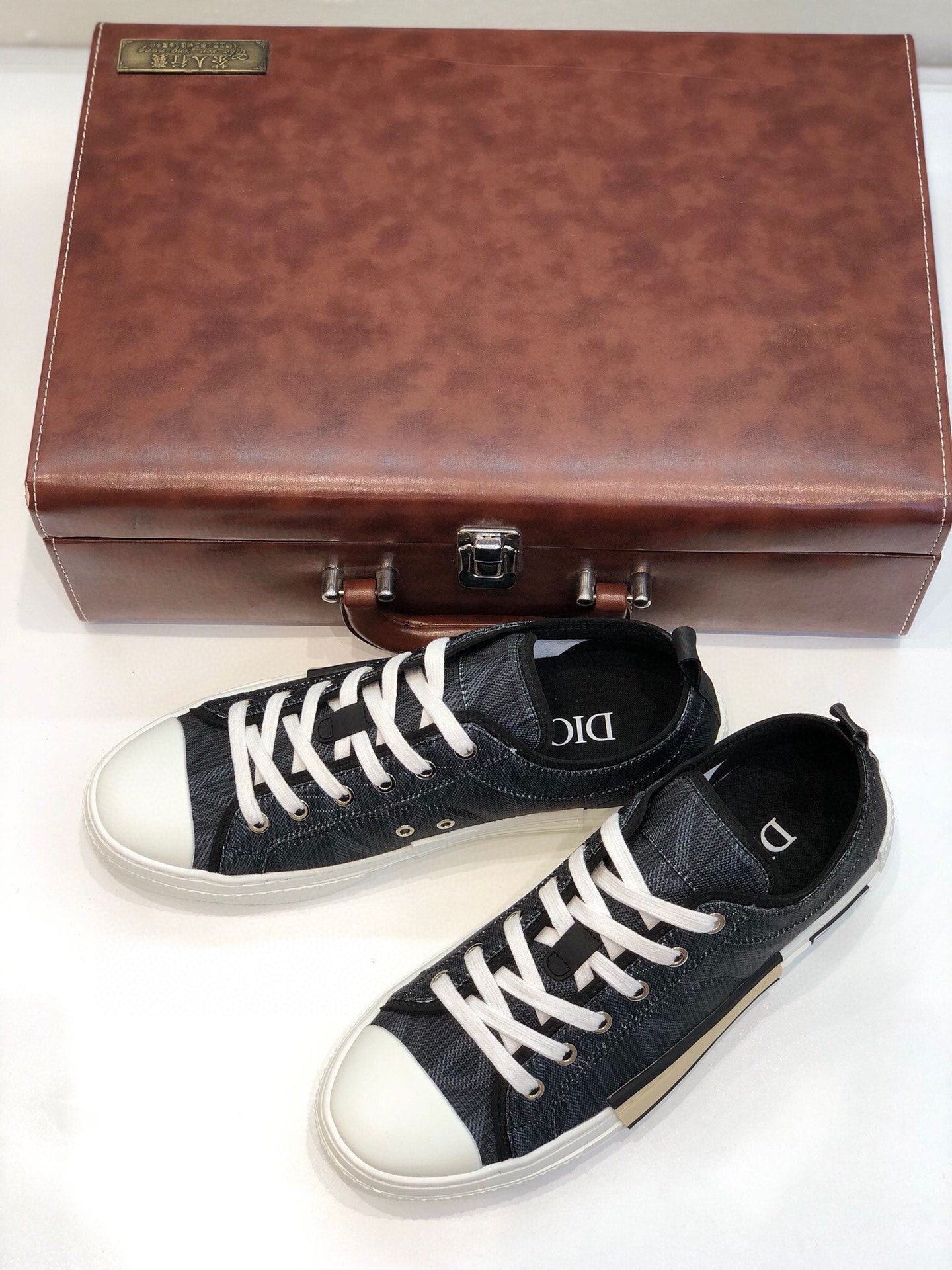 Luxury Shoes - DIR - 1067