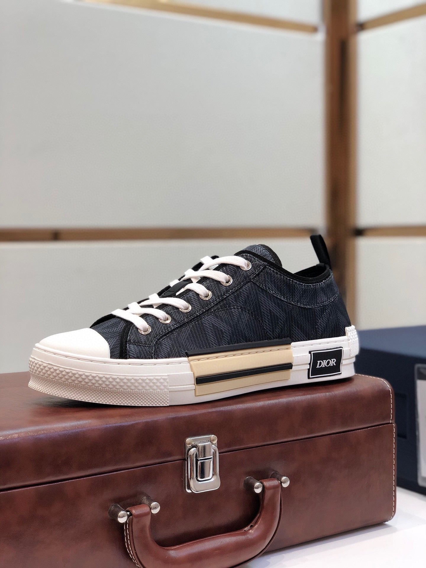 Luxury Shoes - DIR - 1067