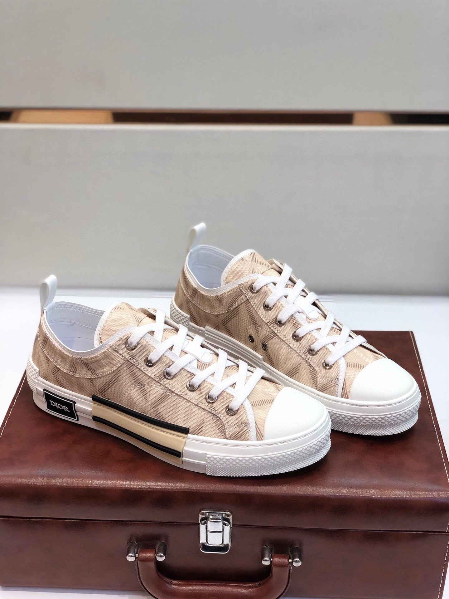 Luxury Shoes - DIR - 1069
