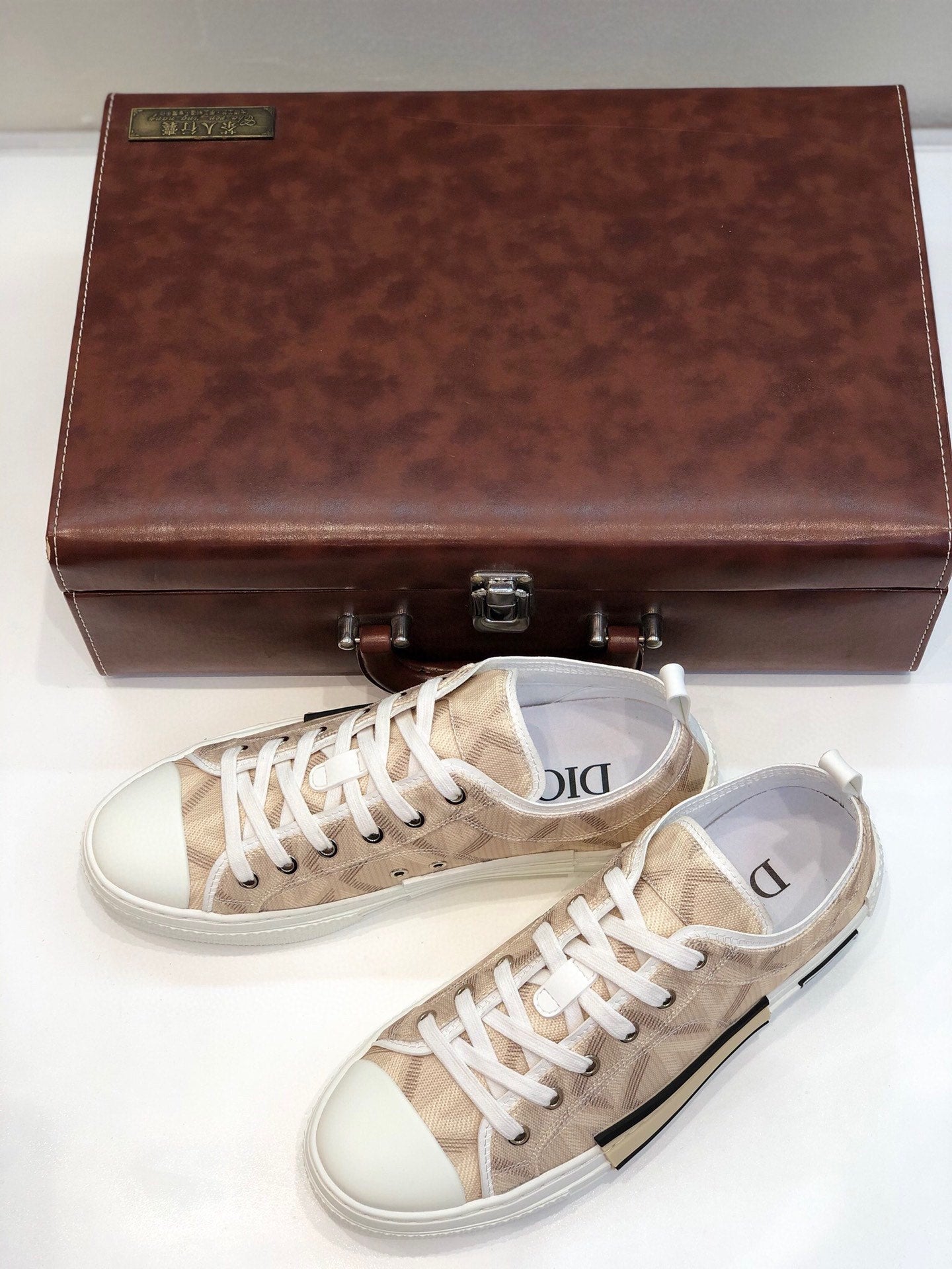 Luxury Shoes - DIR - 1069
